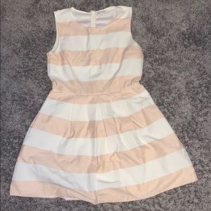 Beautiful Women’s GAP dress
